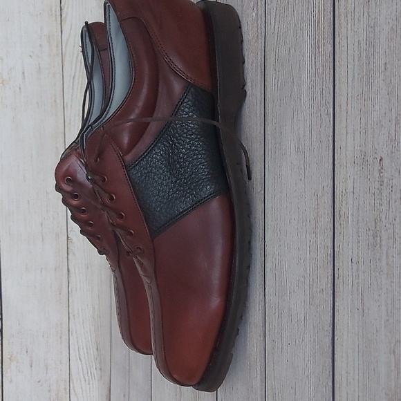 NWOB FootJoy Spikeless Golf Oxford Lace Up Shoes Brown And Black Size 10 - Picture 4 of 10